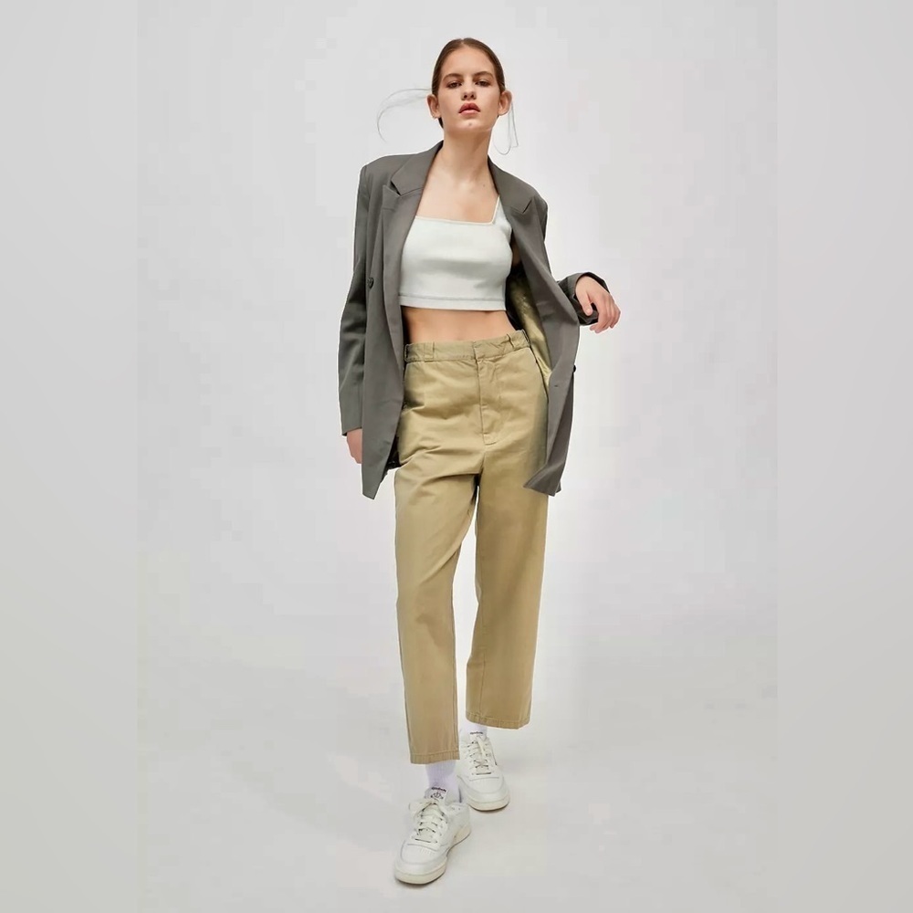 BDG Ella High Rise Straight Leg Tan Cotton Chino’s Size 4